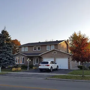 Homestay Comfort Near Toronto Airport Mississauga